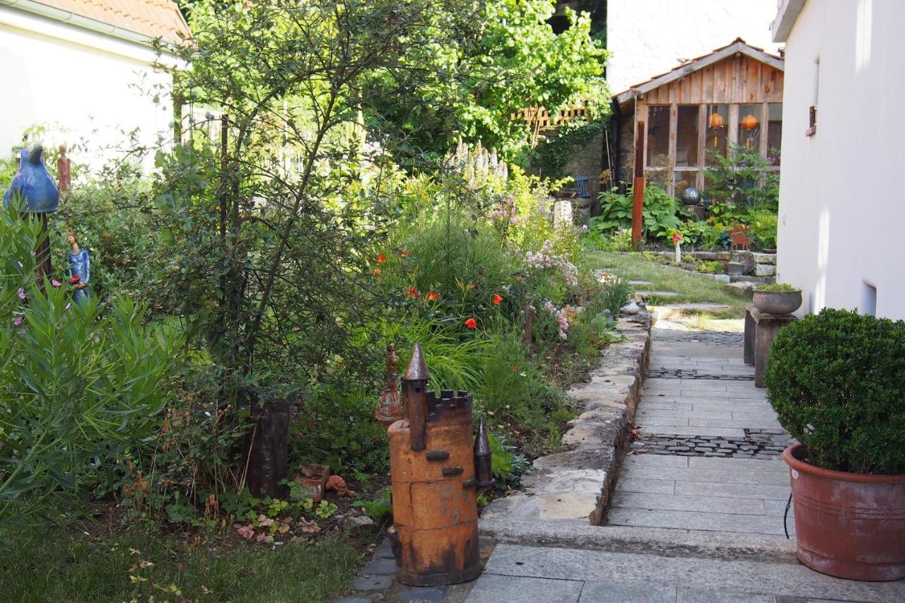 Ferienwohnung Seidenfaden คาร์ลชตัดท์ ภายนอก รูปภาพ