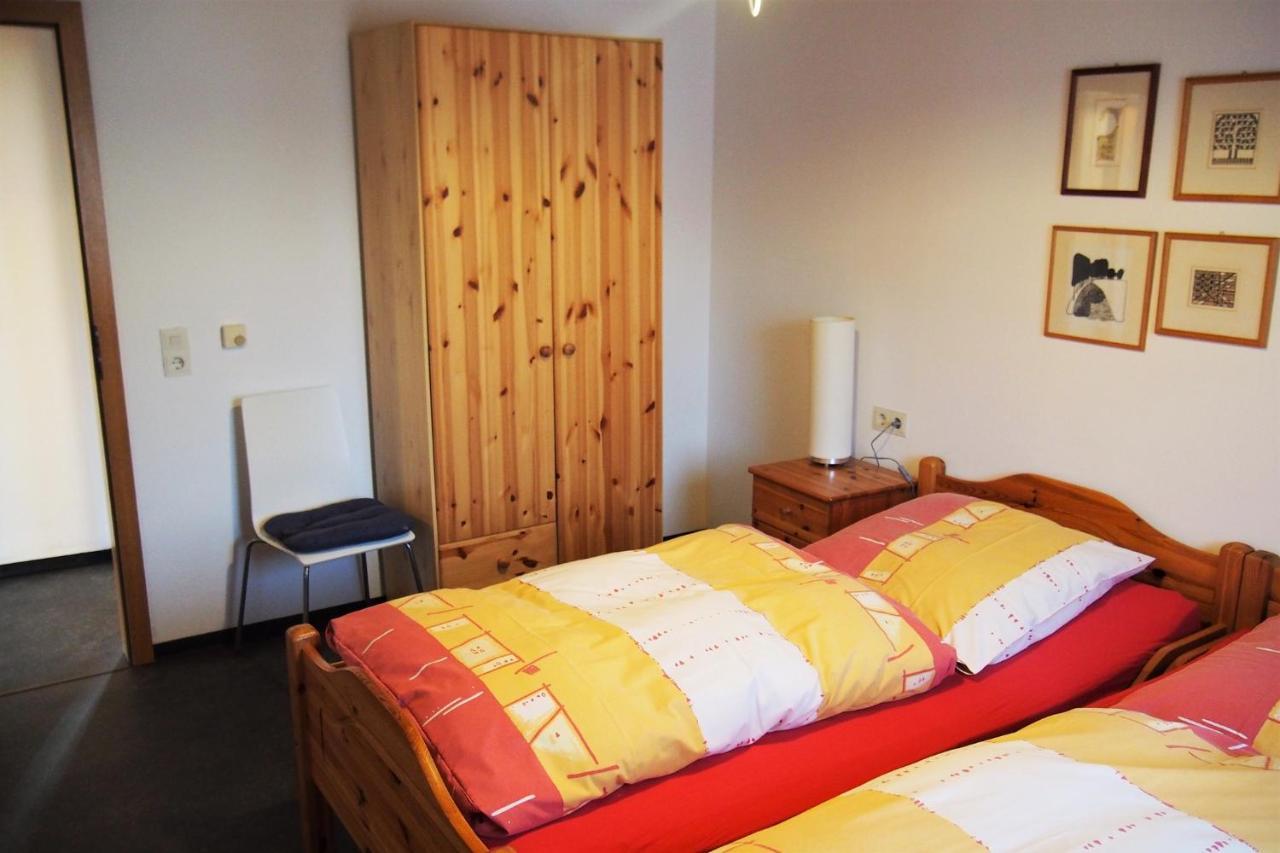 Ferienwohnung Seidenfaden คาร์ลชตัดท์ ภายนอก รูปภาพ