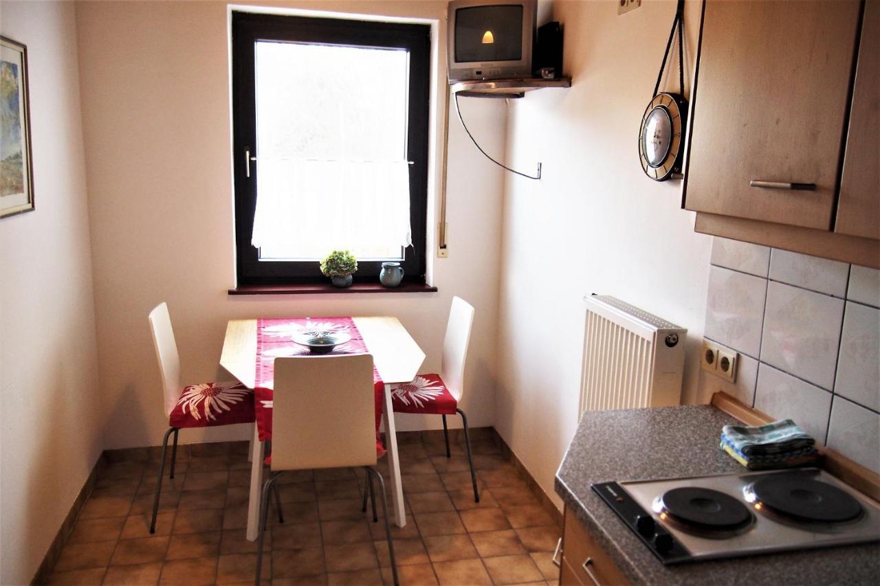 Ferienwohnung Seidenfaden คาร์ลชตัดท์ ภายนอก รูปภาพ
